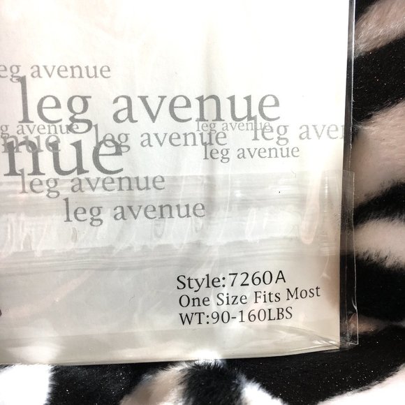 *LEG AVENUE  #7260 Glow in The Dark Spiderweb Pantyhose  Discontinued NOS NWT - Picture 4 of 6